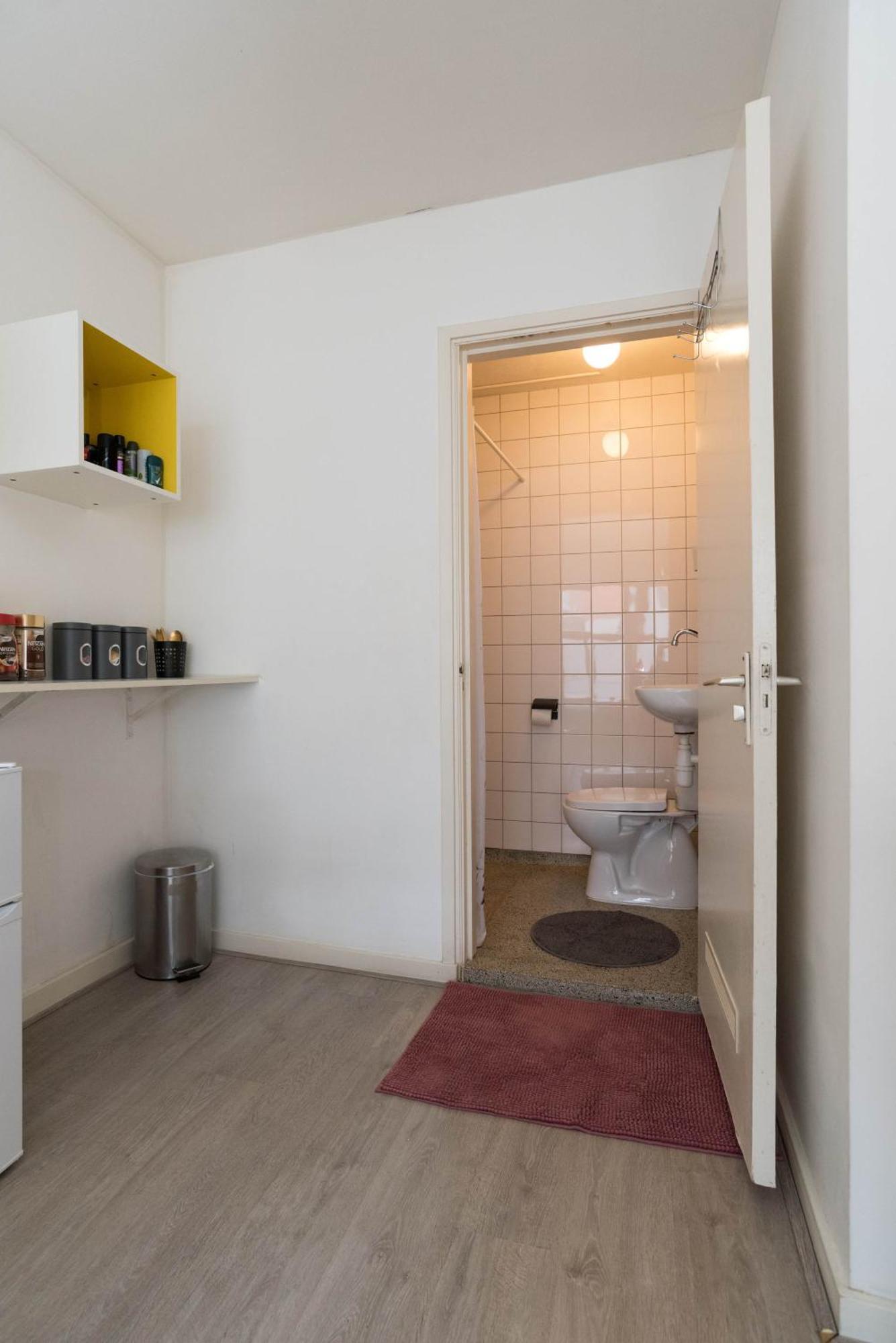 Redlight District Private Smokers Friendly Studio Amsterdam Exterior photo